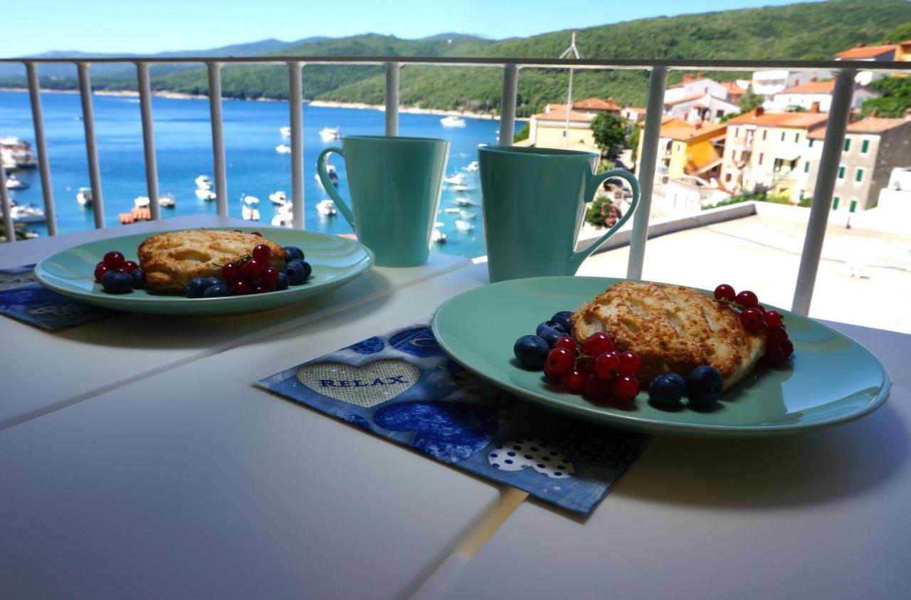 Studio Apartment Michelle - Intermezzo with sea view Rabac Esterno foto