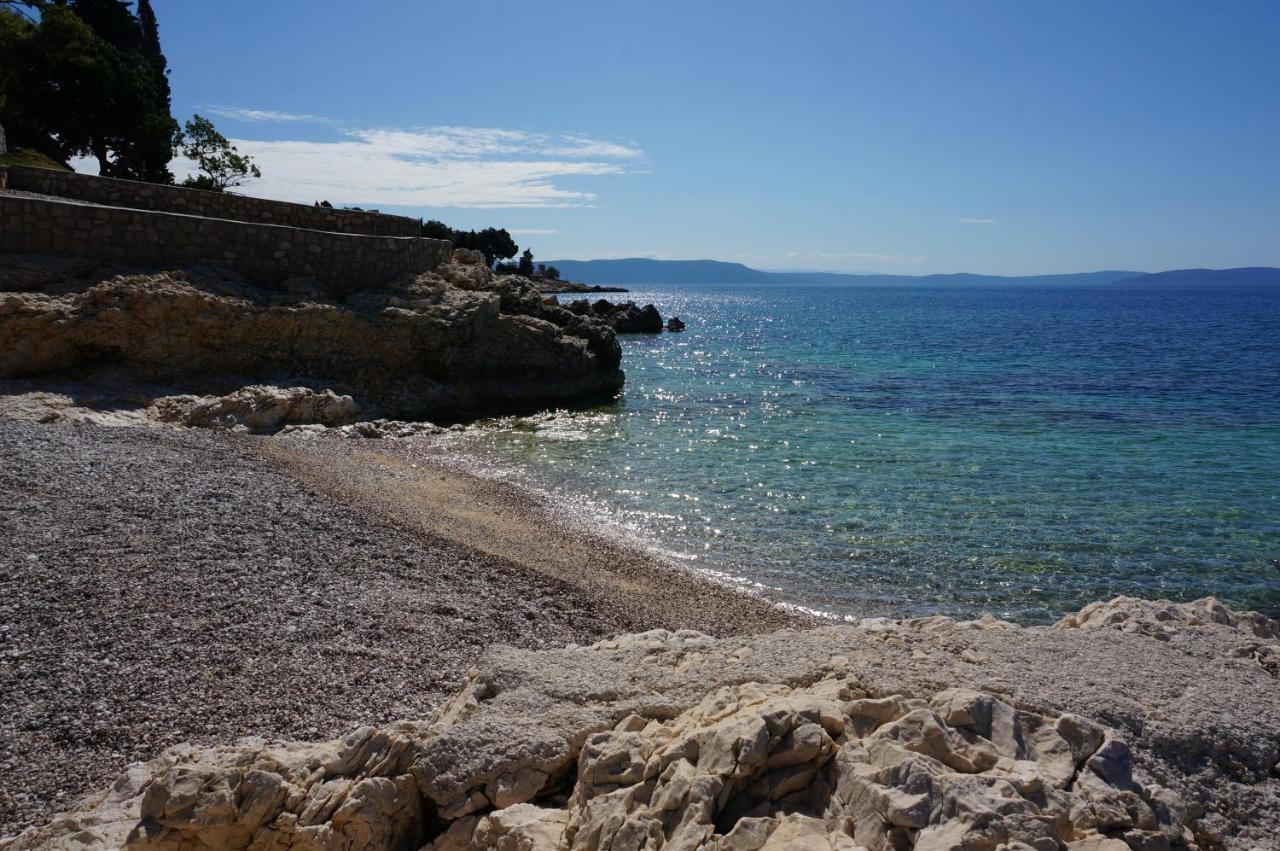 Studio Apartment Michelle - Intermezzo with sea view Rabac Esterno foto