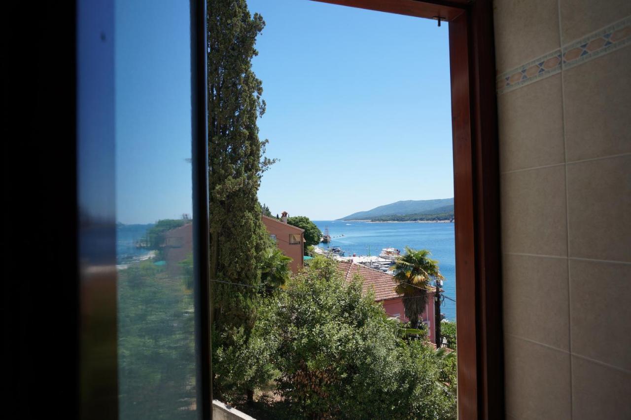 Studio Apartment Michelle - Intermezzo with sea view Rabac Esterno foto