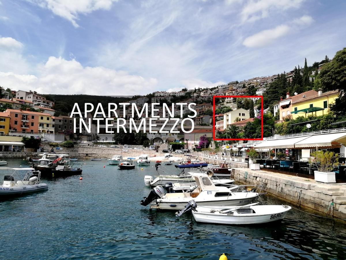 Studio Apartment Michelle - Intermezzo with sea view Rabac Esterno foto