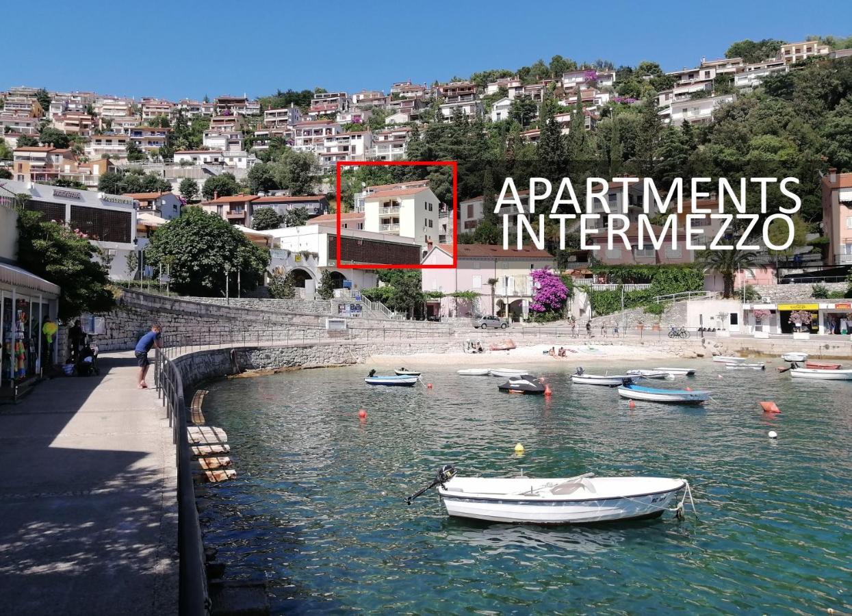 Studio Apartment Michelle - Intermezzo with sea view Rabac Esterno foto