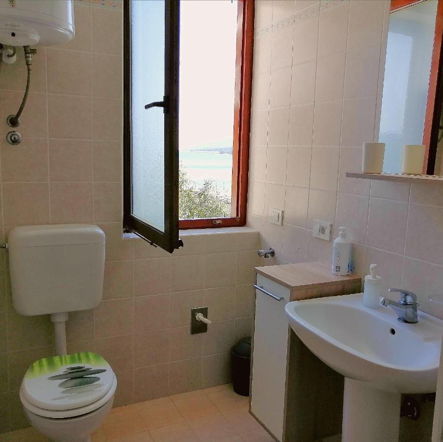 Studio Apartment Michelle - Intermezzo with sea view Rabac Esterno foto