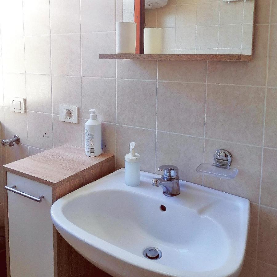 Studio Apartment Michelle - Intermezzo with sea view Rabac Esterno foto