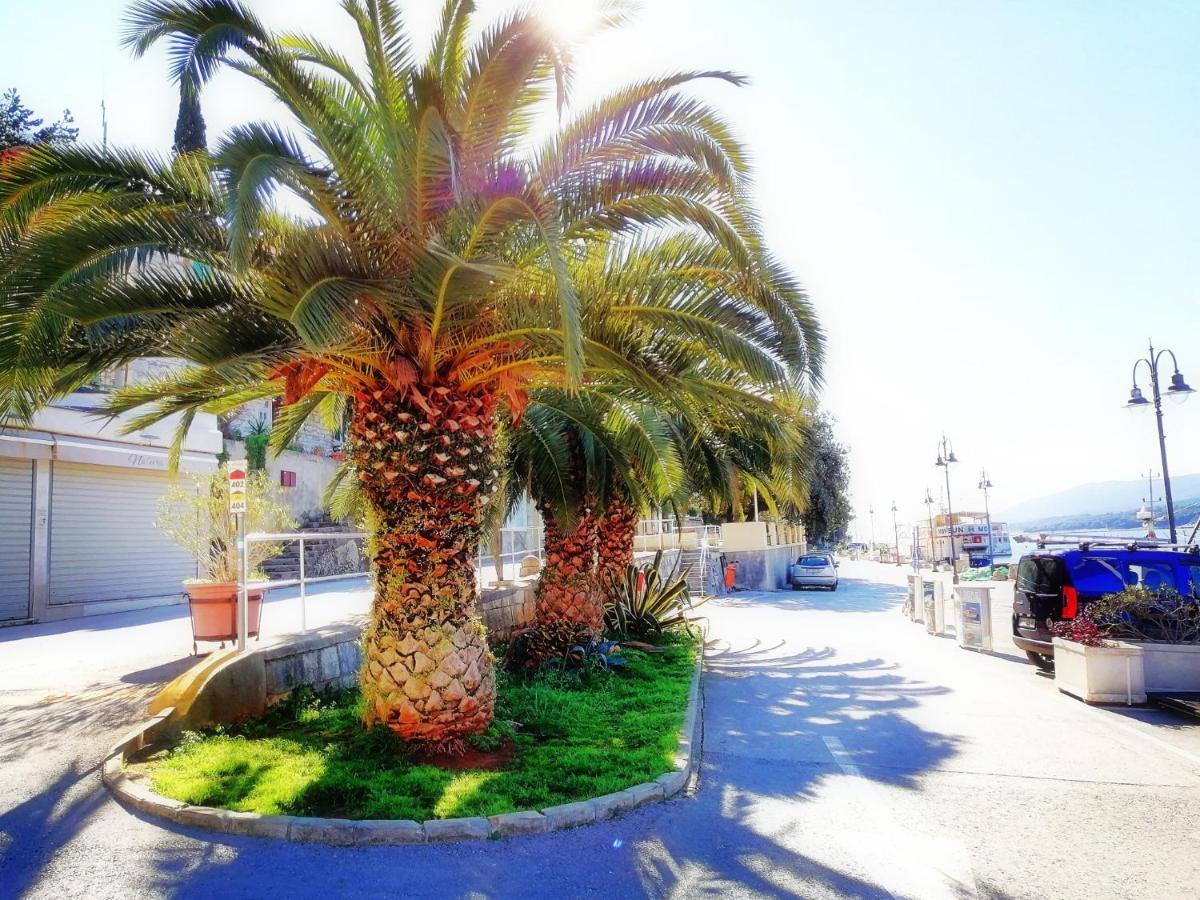 Studio Apartment Michelle - Intermezzo with sea view Rabac Esterno foto